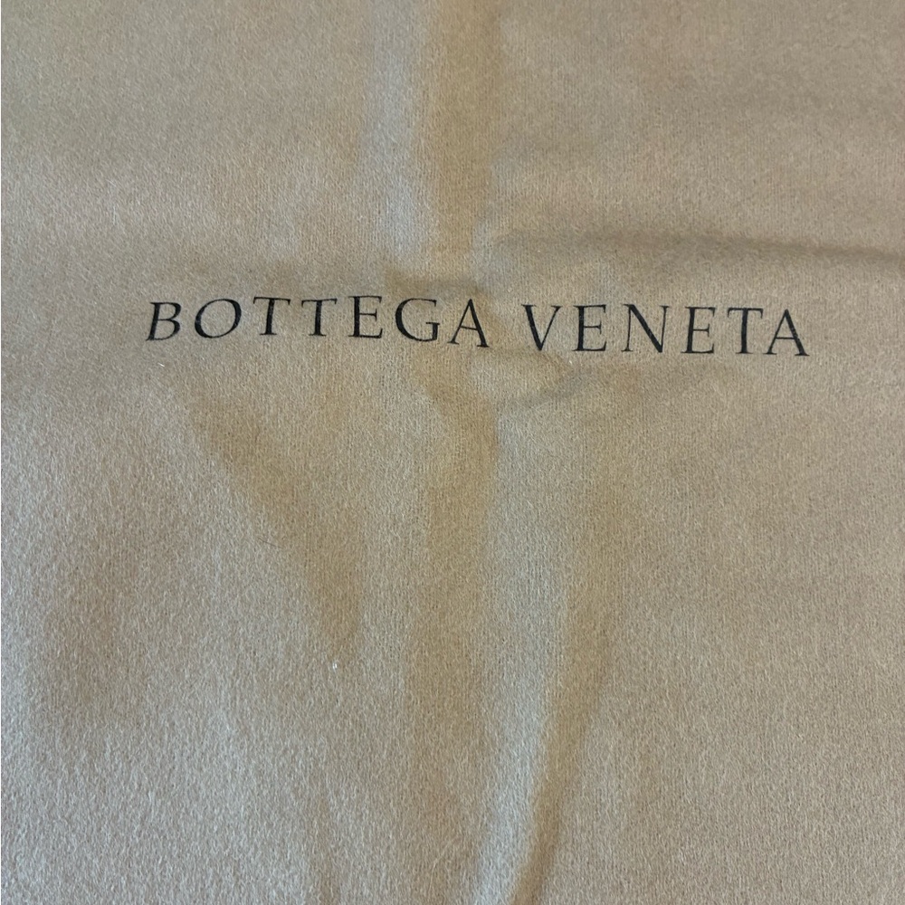 Bottega Veneta Beige Dust Bag with Black Logo